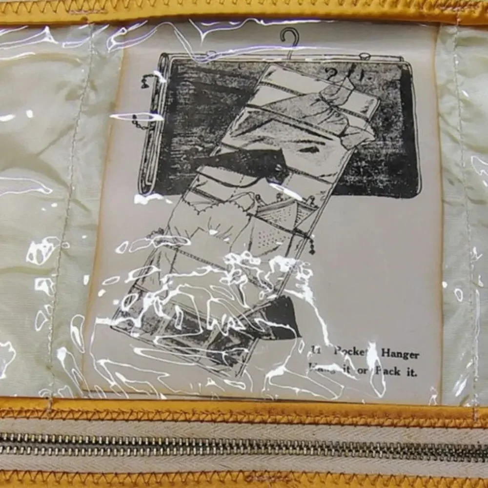 1940s Fabric Brookstone 11 Pocket Travel Lingerie Holder Organizer MOP Clasp